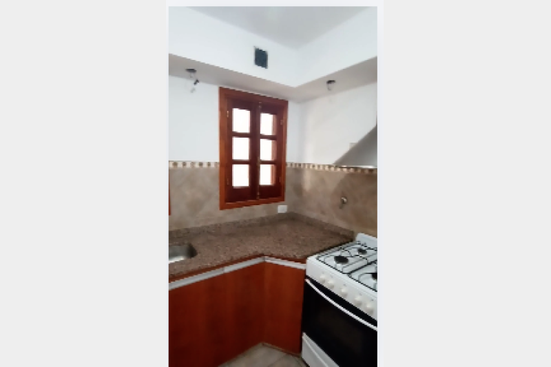 Depto 3 ambientes con cochera