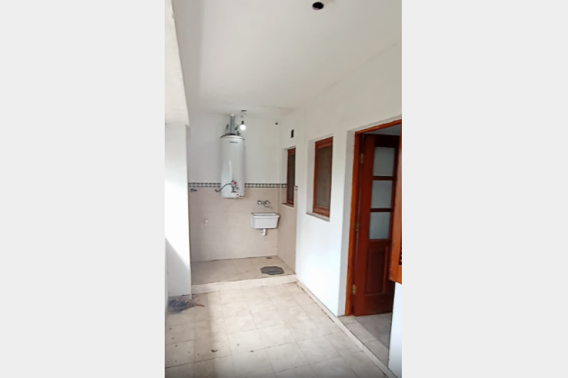 Depto 3 ambientes con cochera