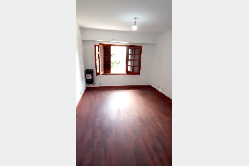 Depto 3 ambientes con cochera